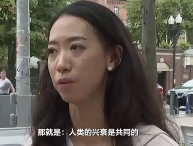 蒋雨融刚说父亲渣就被扒出“4人全家福”网友：看着关系融洽